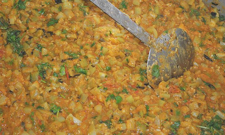 Midday Meals at Isha Vidhya
