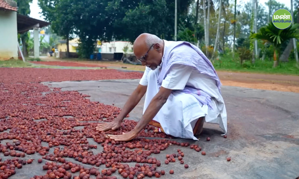 Farmer-Shri-Sivanananjaya-Balekayi-Natural-Farming-43years